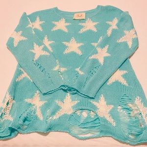 Long sleeve Star ⭐️ distressed sweater